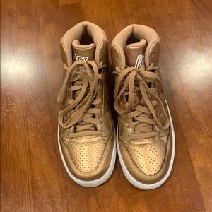 Red Bottom Black gold leather Shoes Men Casual Fashion Mens Red Bottom Black gold leather Shoes Men Casual Fashion Mens